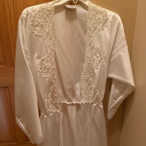 Vintage Donna Richard White Robe and Slip Set